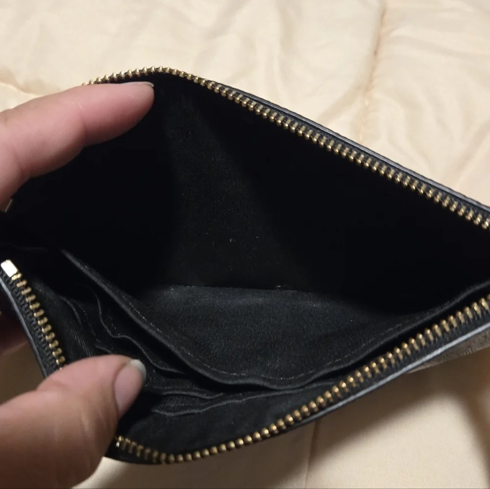 Coach Black Leather Side Zipper Wrislet Almost 5x8